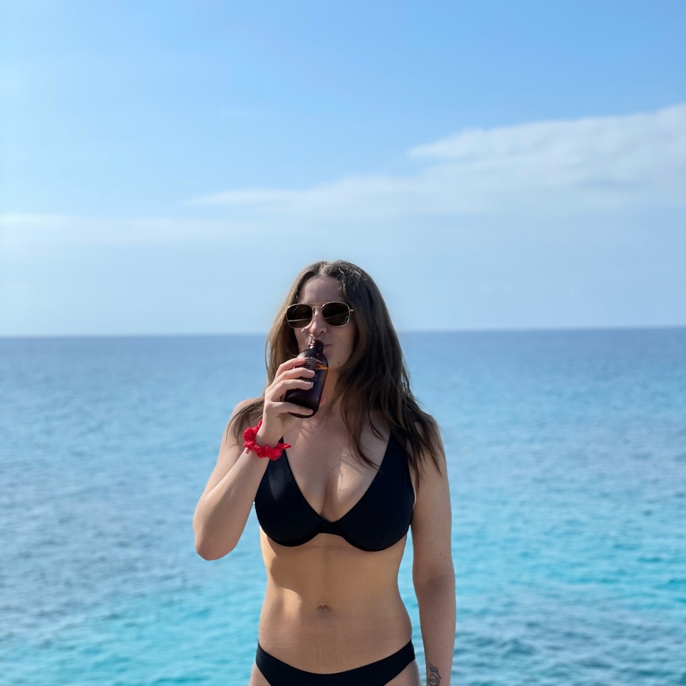 Black MONDAY SWIMWEAR underwire bikini/adjustable tie back top ONLY